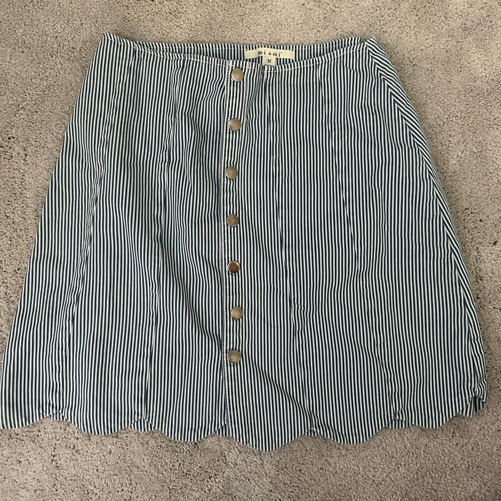 Medium Navy and White pin Striped Skirt from Francesca’s